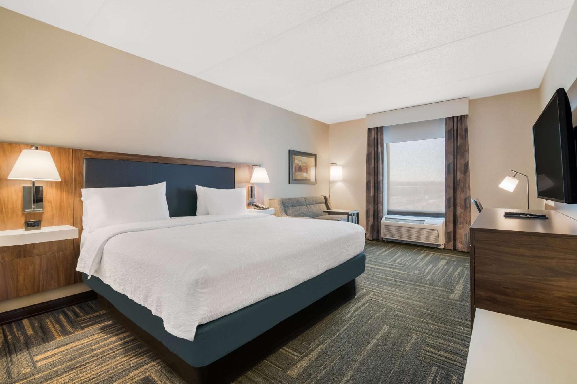 Hampton Inn & Suites Платсбърг Екстериор снимка